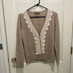 100% merino wool women’s sweater (S).